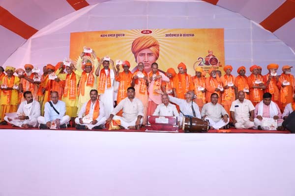 Arya-Samelan-8